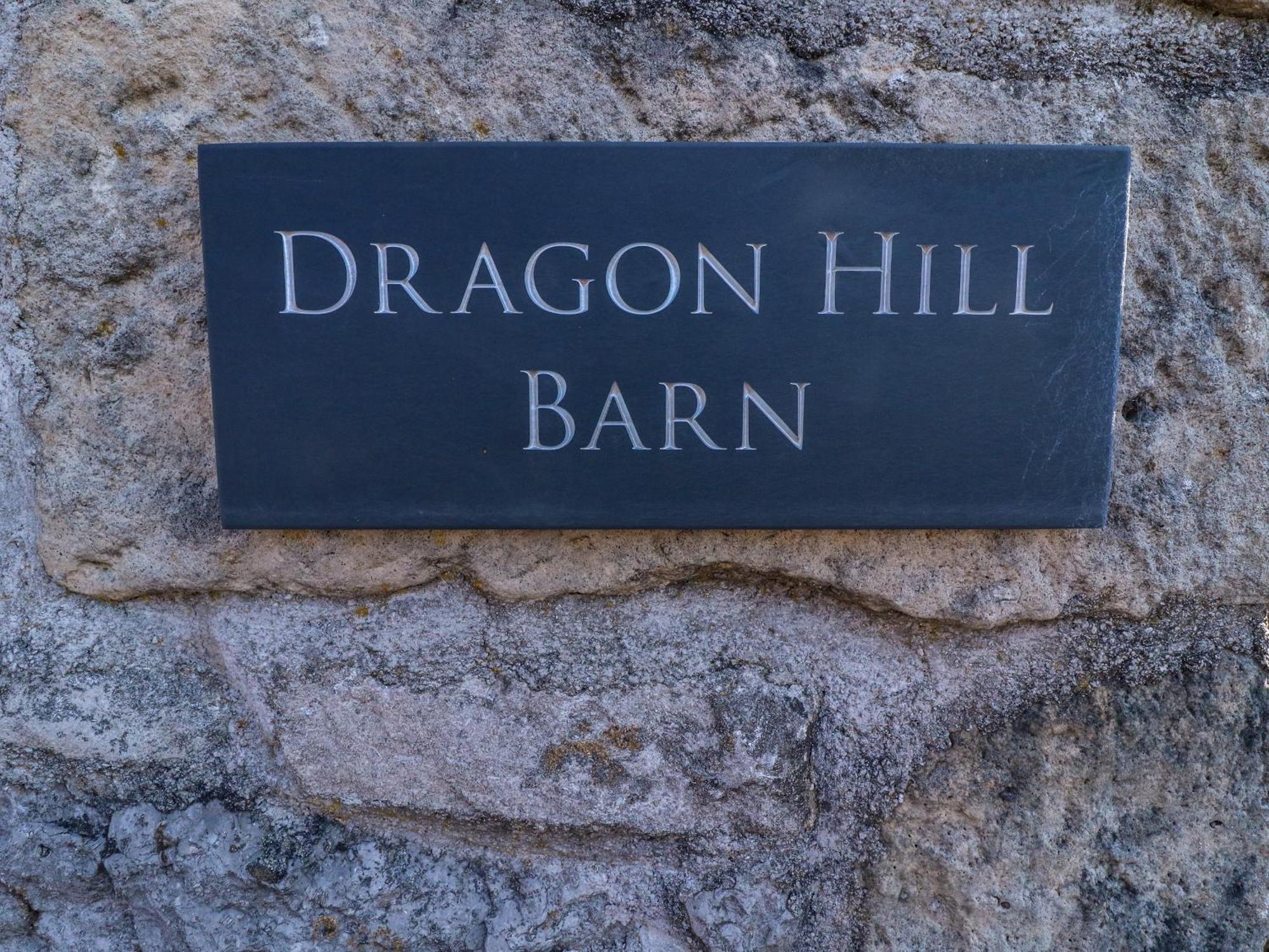 マトロック Dragon Hill Barnヴィラ エクステリア 写真
